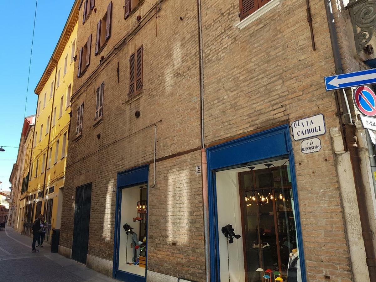 A Due Passi Dal Castello Lejlighed Ferrara Eksteriør billede